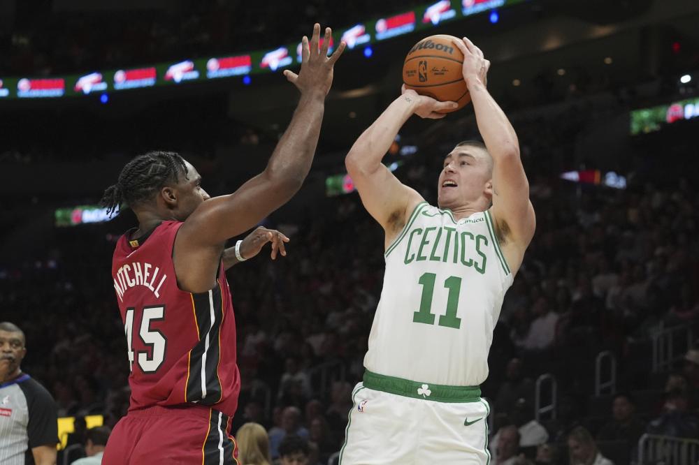 邮报：一些未来不确定的球员在想能否比阿莫林在曼联待得更久