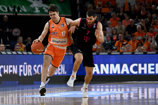 教练多诺万 教练多诺万